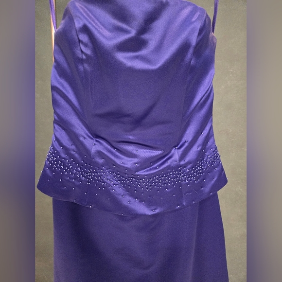 Bridesmaids Dress - Picture 2 of 5